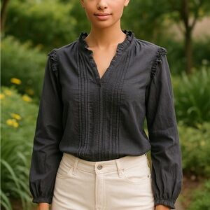 CALLIGRAPHIE - Women's‎ Long Sleeve V-Neck Collared Gray Blouse Size S